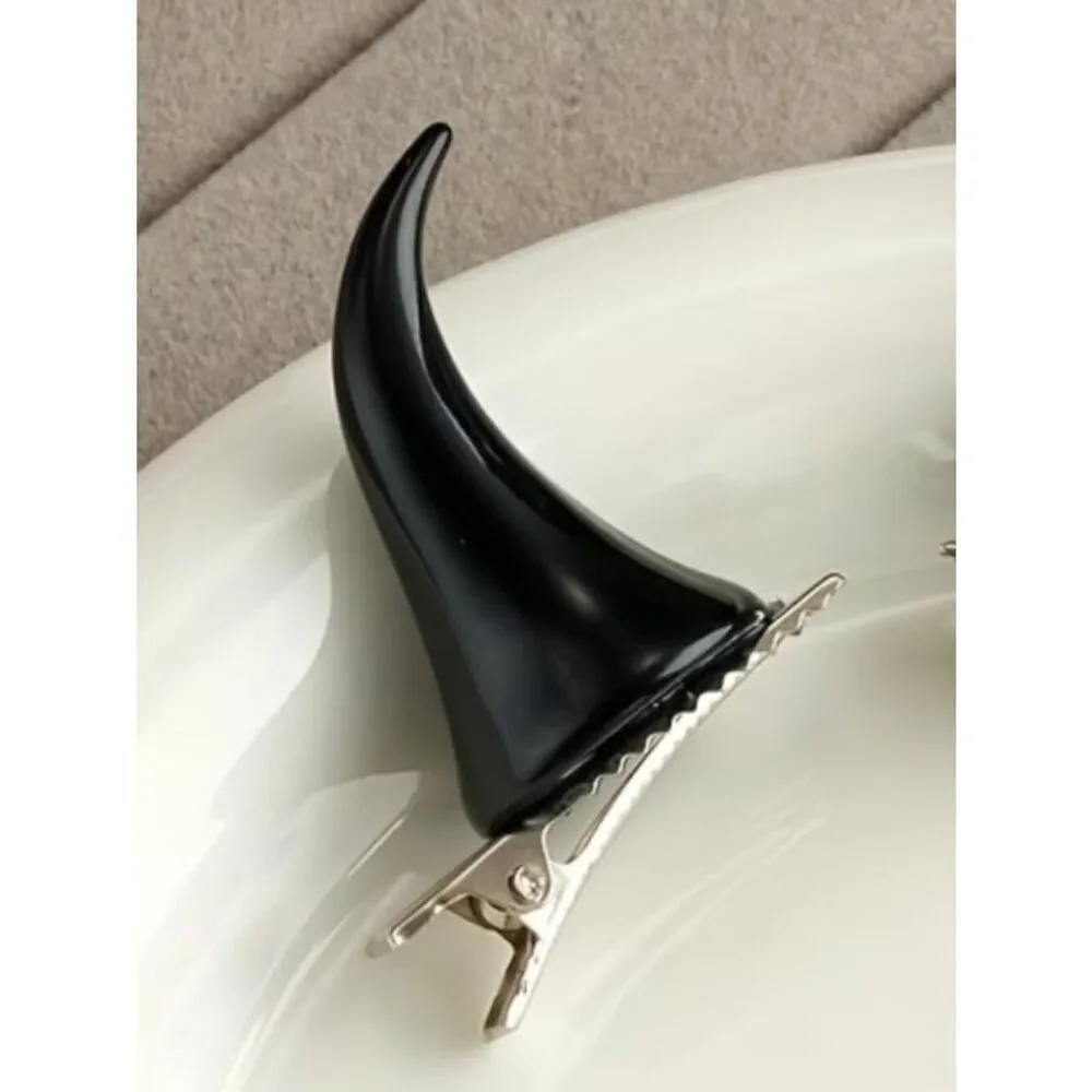 NWT Y2K Punk Black Devil Horn Snap Hair Clips Goth Grunge Alt Barrettes 2pc